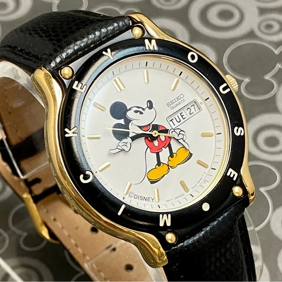 Vintage Disney X Seiko Mickey Mouse Men's / Unisex Watch 7N43-6A99 - Picture 4 of 16